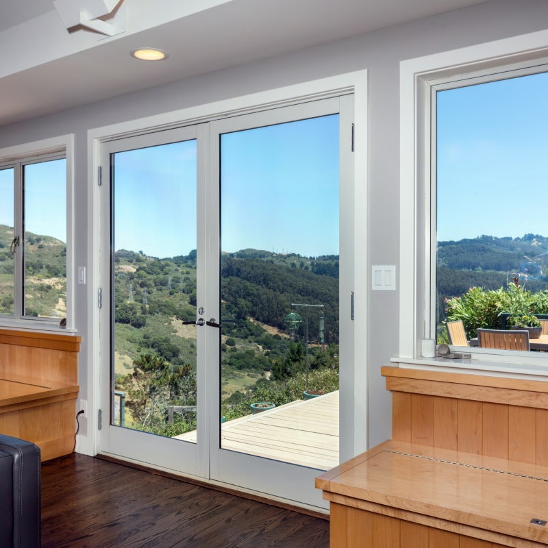 shutterstock_782963752 1-min Inside Home View